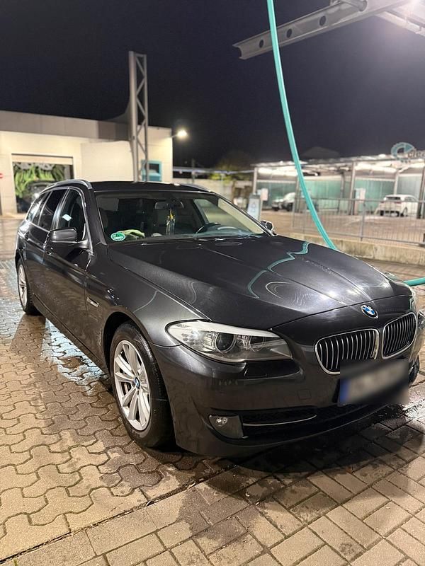 Gebraucht BMW 520 184 PS (135 kW) 2011 Andere farben Kombi