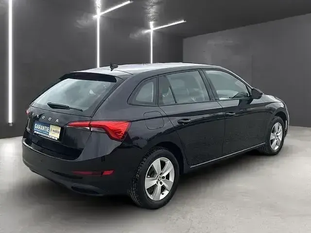 Gebraucht Skoda Scala Ambition 110 PS (80 kW) 2023 Schwarz Kleinwagen