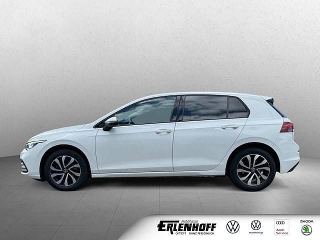 Gebraucht VW Golf VIII Active 110 PS (80 kW) 2022 Weiß Limousine