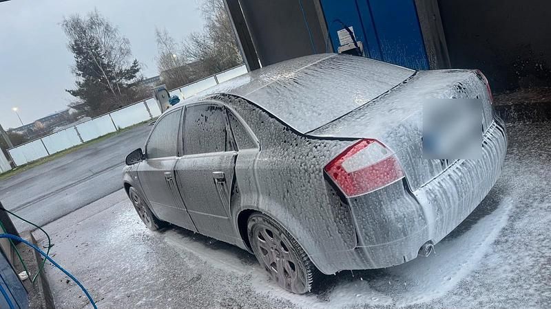 Gebraucht Audi A4 151 PS (111 kW) 2001 Schwarz Limousine