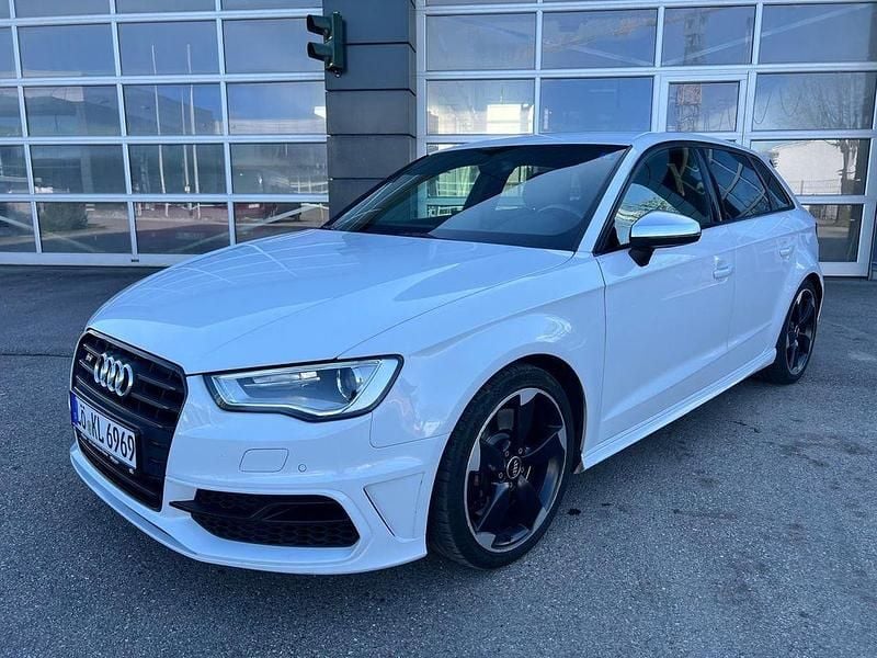 Gebraucht Audi S3 Sport 300 PS (220 kW) 2015 Weiß Limousine