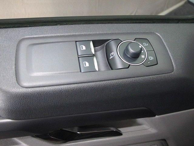 Gebraucht Ford Transit Custom Titanium 136 PS (100 kW) 2025 Obsidian schwarz metallic Van / Kleinbus