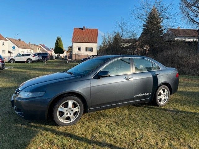 Gebraucht Honda Accord Executive 140 PS (102 kW) 2004 Grau Limousine