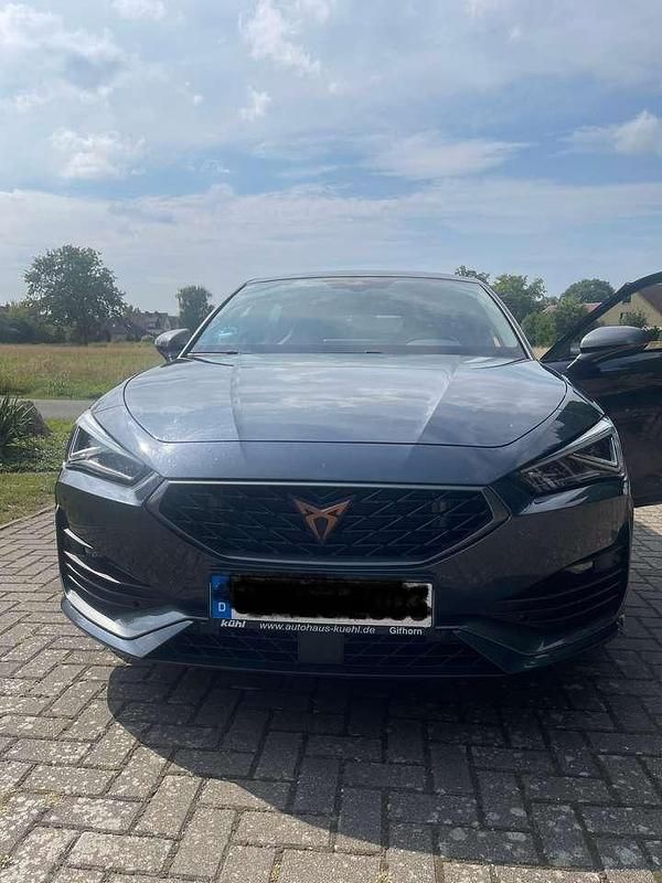 Gebraucht Cupra Leon Basis 245 PS (180 kW) 2023 Grau Limousine