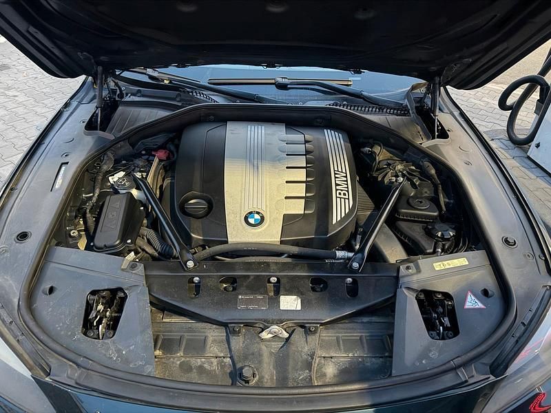 Second-hand BMW 730 245 CP (180 kW) 2010 Verde Berlinǎ