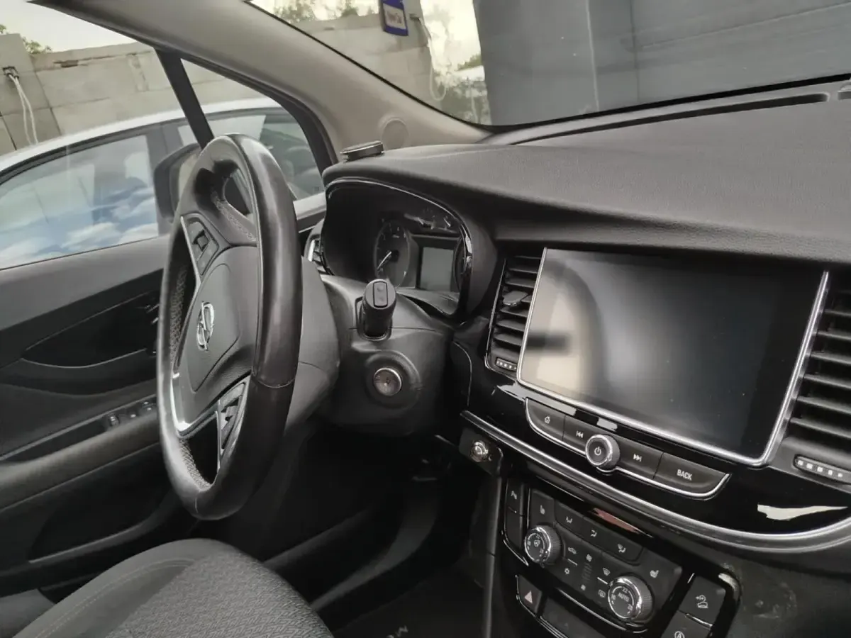 Gebraucht Opel Mokka 140 PS (102 kW) 2018 Grau SUV