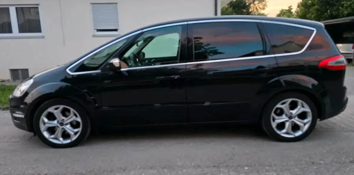 Gebraucht Ford S-MAX S 200 PS (147 kW) 2010 Schwarz Van / Kleinbus