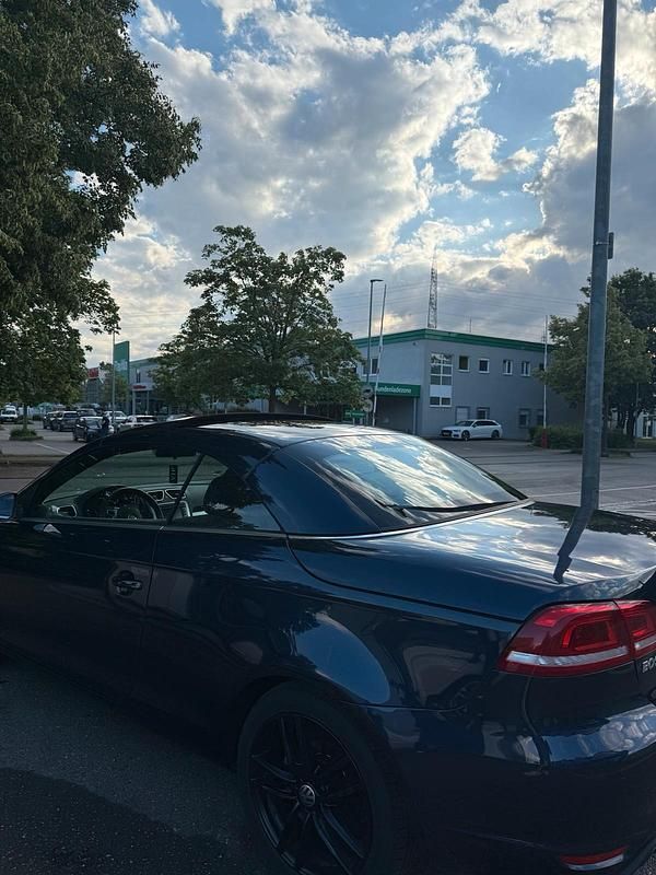 Second-hand VW Eos 160 CP (117 kW) 2014 Albastru Cabrio