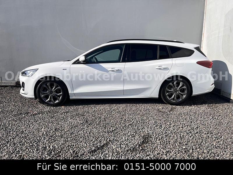Gebraucht Ford Focus ST-Line 155 PS (114 kW) 2024 Weiß Kombi