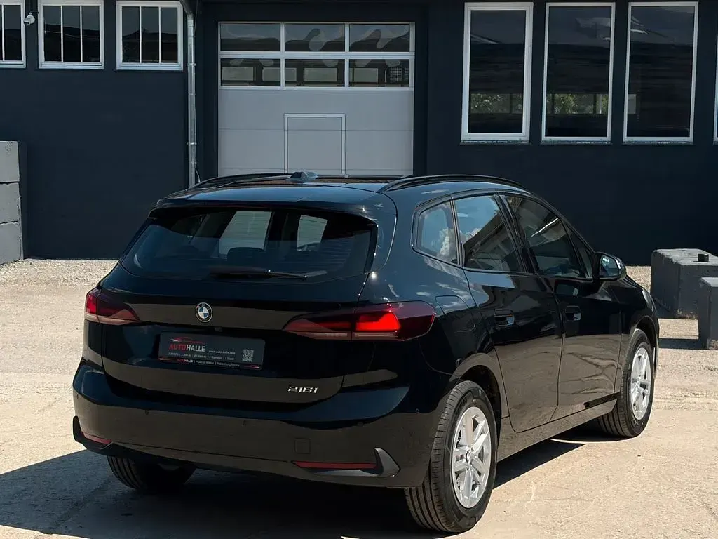 Gebraucht BMW 216 Active Tourer Sport Line 122 PS (89 kW) 2025 Schwarz Van / Kleinbus