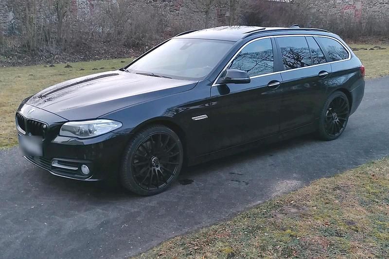 Gebraucht BMW 530 258 PS (189 kW) 2016 Schwarz Kombi
