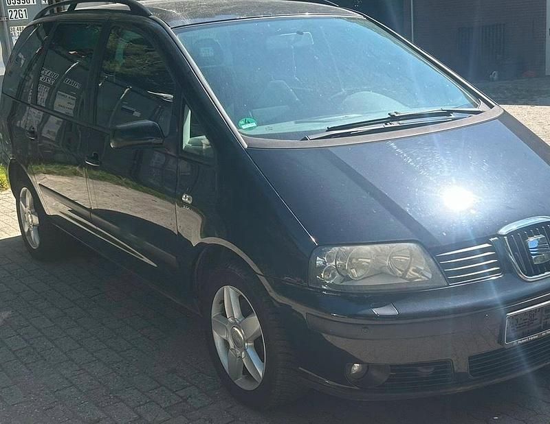 Schwarz Gebraucht 2006 Seat Alhambra Van / Kleinbus | 1.000 € (Superpreis) - Bild 1/4