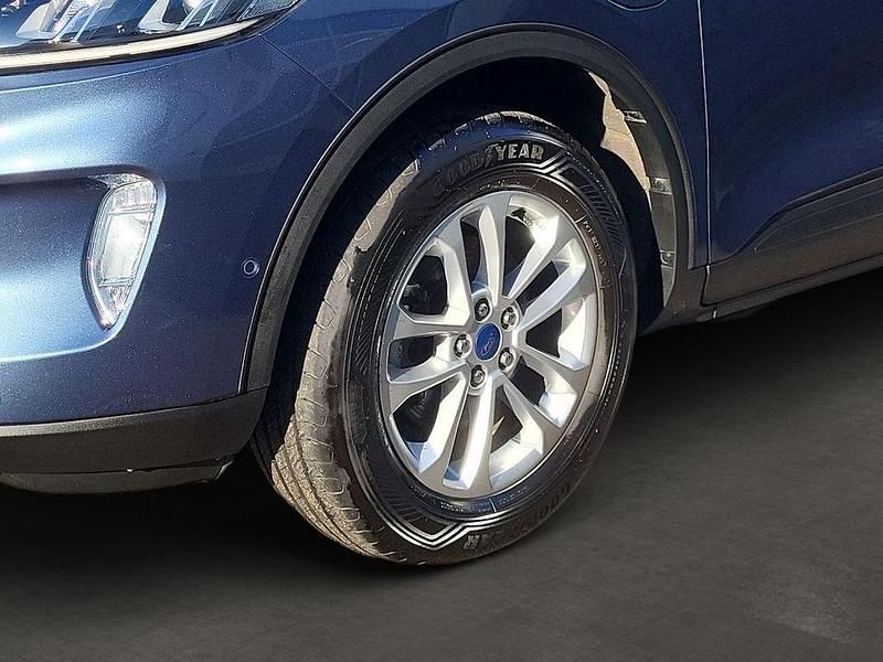 Gebraucht Ford Kuga Titanium 224 PS (164 kW) 2021 Chromablau metallic SUV