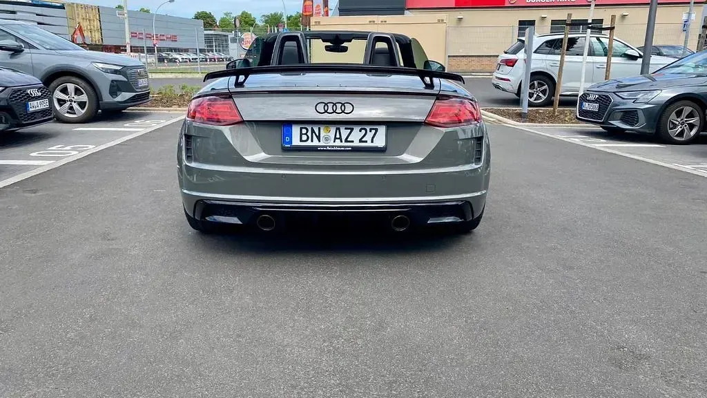 Gebraucht Audi TT Competition 197 PS (144 kW) 2024 Grau Cabrio