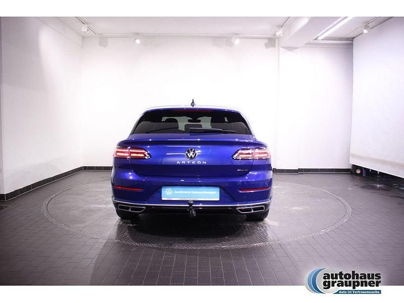Gebraucht VW Arteon R-line 200 PS (147 kW) 2023 Blau / lapiz blue (metallic) Kombi
