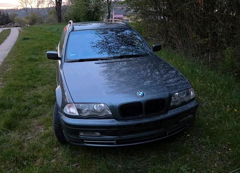Second-hand BMW 330 231 CP (169 kW) 2001 Gri Break