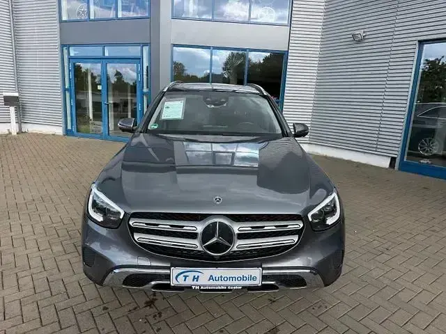 Gebraucht Mercedes GLC300 245 PS (180 kW) 2020 Grau SUV