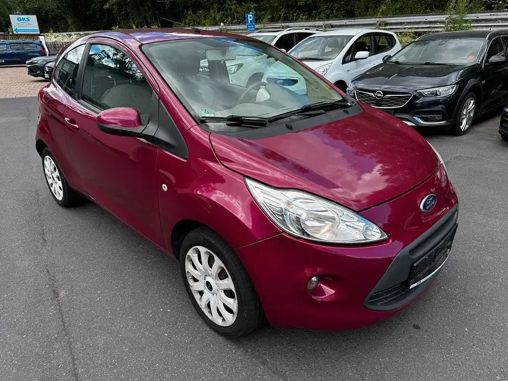 Gebraucht Ford Ka Titanium 69 PS (50 kW) 2009 Funky magenta metallic Kleinwagen