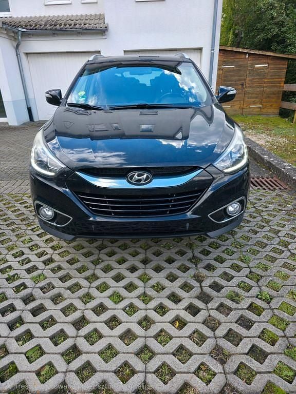 Schwarz Gebraucht 2015 Hyundai ix35 Style SUV | 9.800 € (Guter Preis) - Bild 1/4