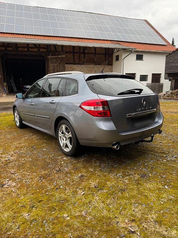 Gebraucht Renault Laguna III 150 PS (110 kW) 2009 Grau Kombi