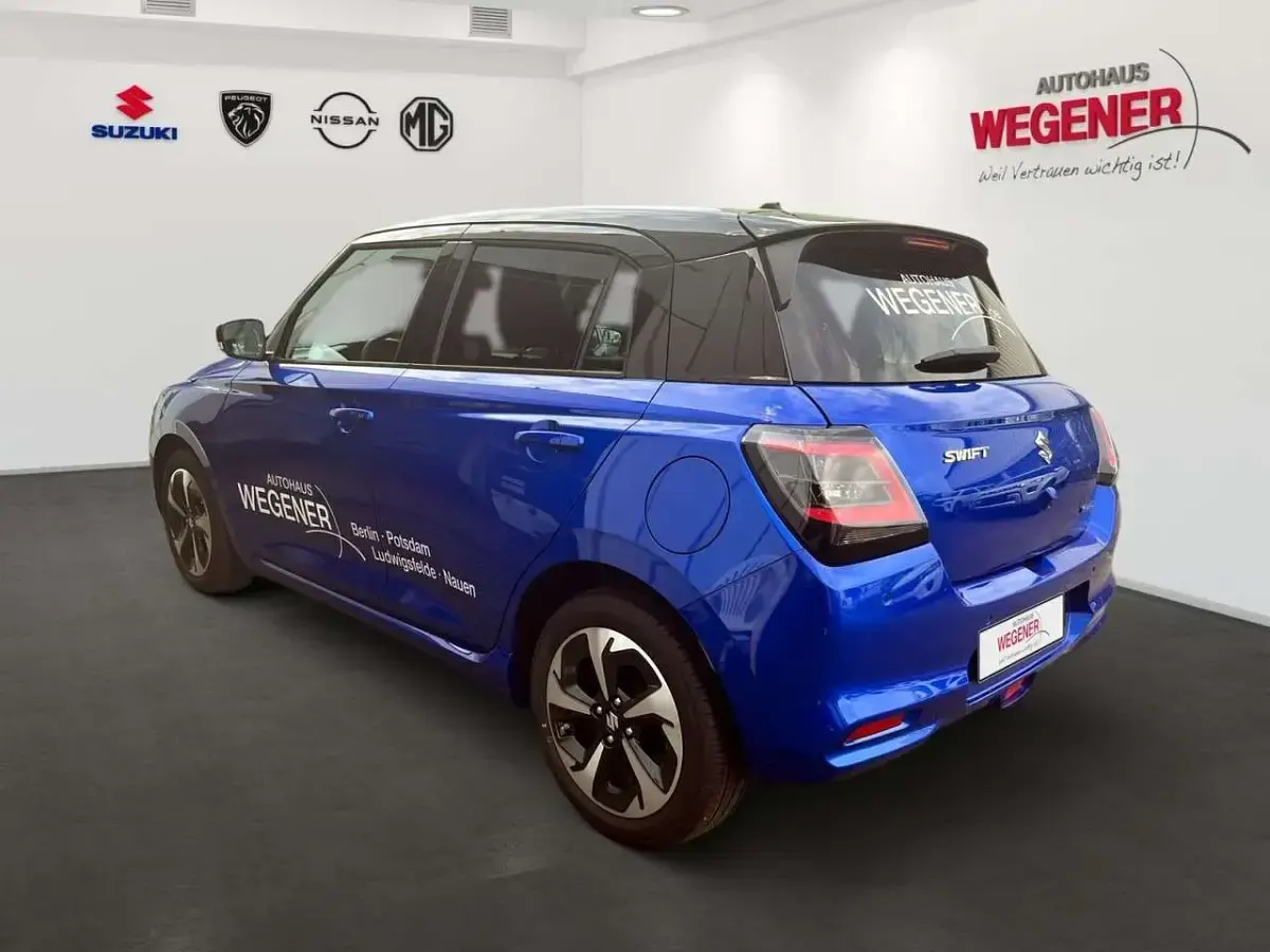Gebraucht Suzuki Swift Comfort+ 83 PS (61 kW) 2024 Frontier blue/super Kleinwagen