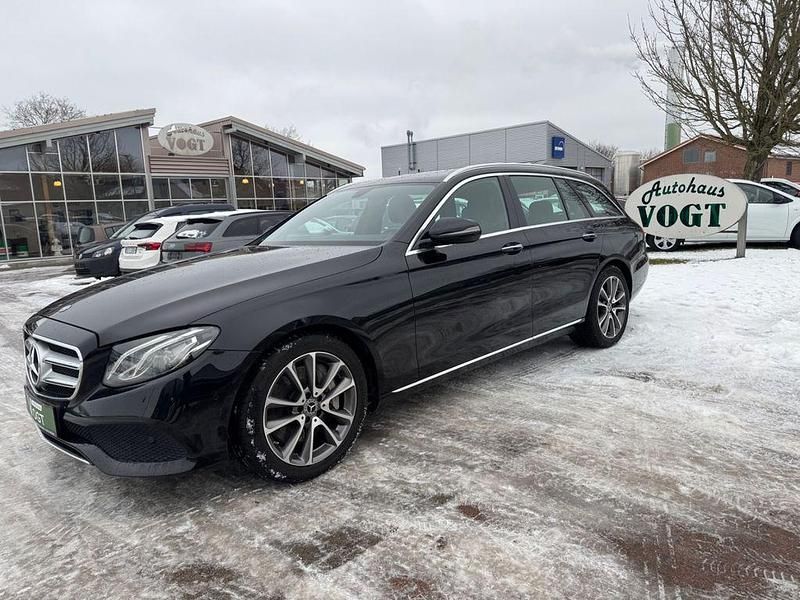 Gebraucht Mercedes E350 Avantgarde 258 PS (189 kW) 2017 Schwarz Kombi