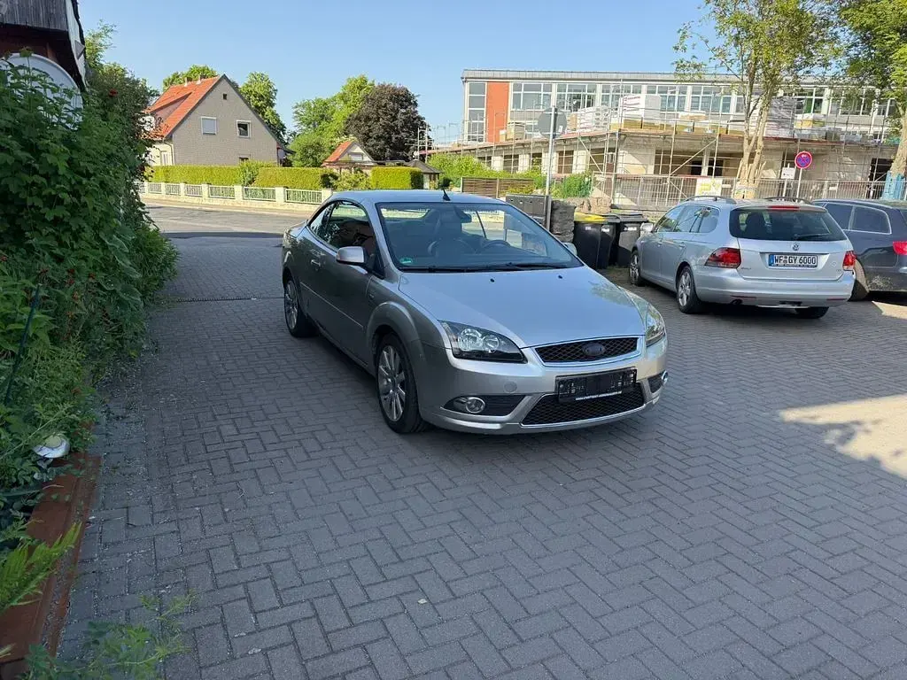 Occasion Ford Focus Cabriolet Titanium 136 ch (100 kW) 2008 Gris Cabriolet