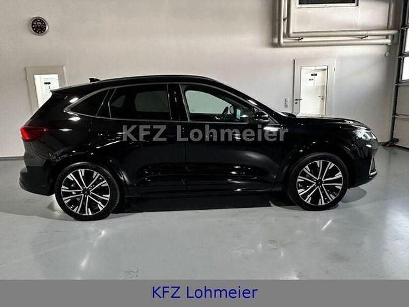 Neu Ford Kuga ST-Line X 182 PS (133 kW) 2025 Obsidianschwarz metallic SUV