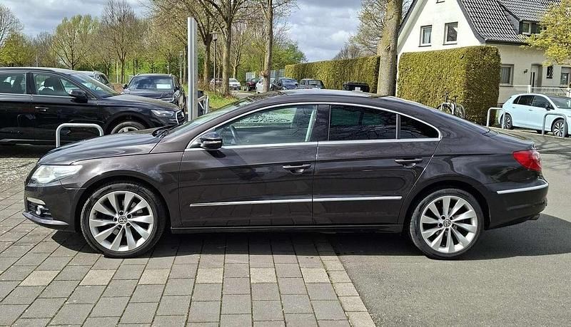 Gebraucht VW Passat 200 PS (147 kW) 2009 Braun Coupé