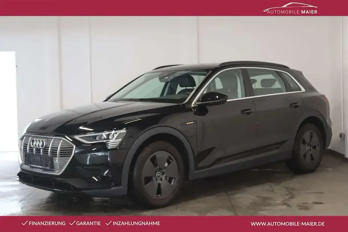 Gebraucht Audi e-tron 230 kW (313 PS) 2022 Brillantschwarz SUV