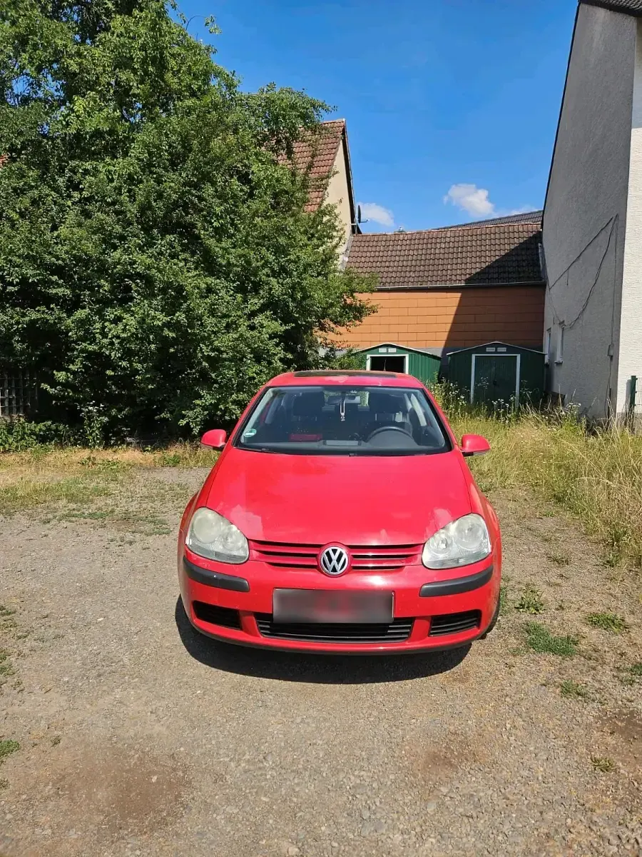 Gebraucht VW Golf V 75 PS (55 kW) 2004 Rot Kleinwagen