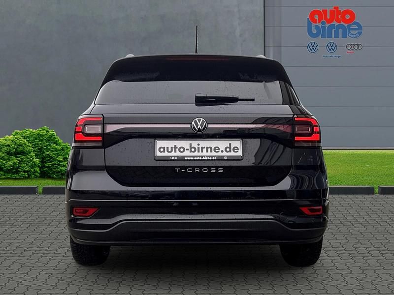Gebraucht VW T-Cross Life 150 PS (110 kW) 2023 Schwarz SUV
