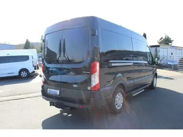 Gebraucht Ford Transit Trend 170 PS (125 kW) 2017 Iridiumschwarz metallic Kombi