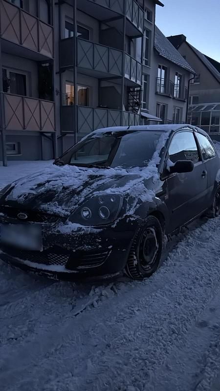 Gebraucht Ford Fiesta 61 PS (44 kW) 2006 Blau Kleinwagen