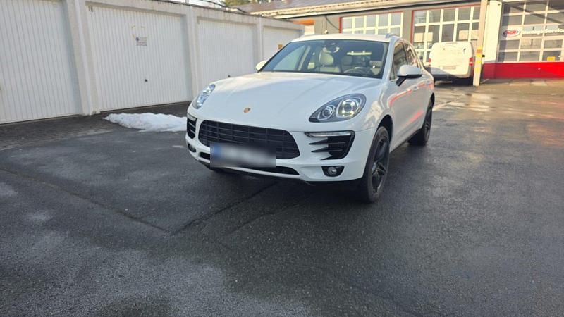 Weiß Gebraucht 2016 Porsche Macan S SUV | 29.500 € (Etwas zu teuer) - Bild 1/4