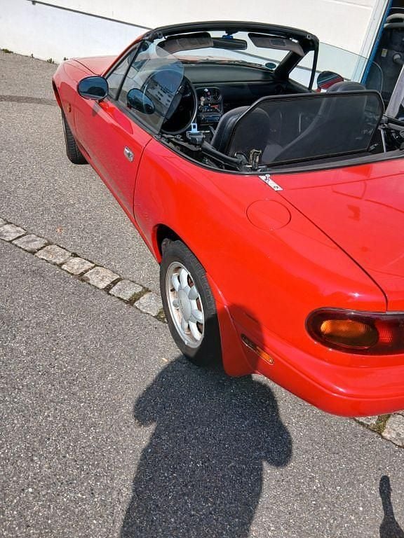 Gebraucht Mazda MX5 116 PS (85 kW) 1990 Rot Cabrio