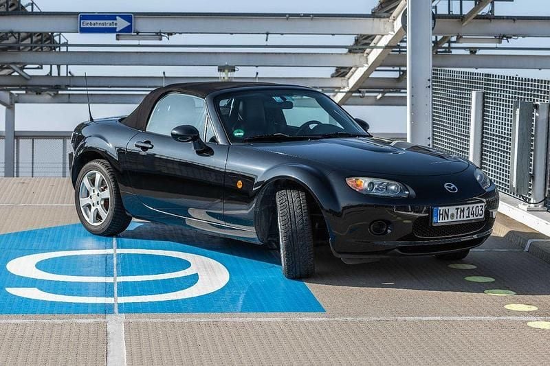 Gebraucht Mazda MX5 126 PS (92 kW) 2006 Schwarz Cabrio