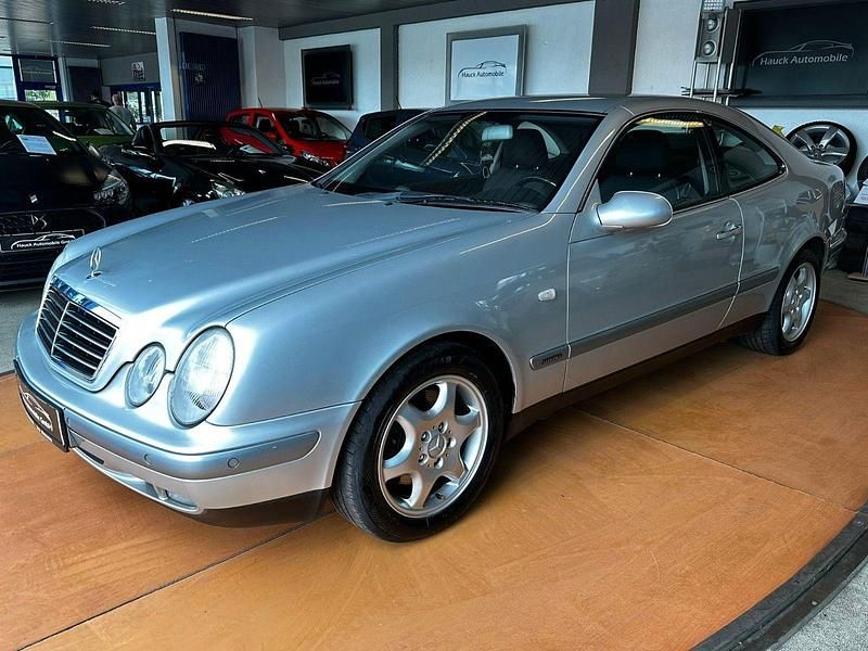 Silber Gebraucht 1998 Mercedes CLK320 Elegance Coupé | 3.790 € (Fairer Preis) - Bild 1/3