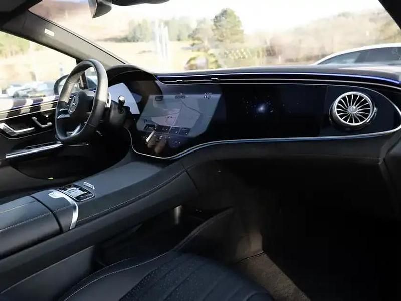 Gebraucht Mercedes EQE500 AMG 300 kW (408 PS) 2023 Metalliclack sodalithblau Limousine