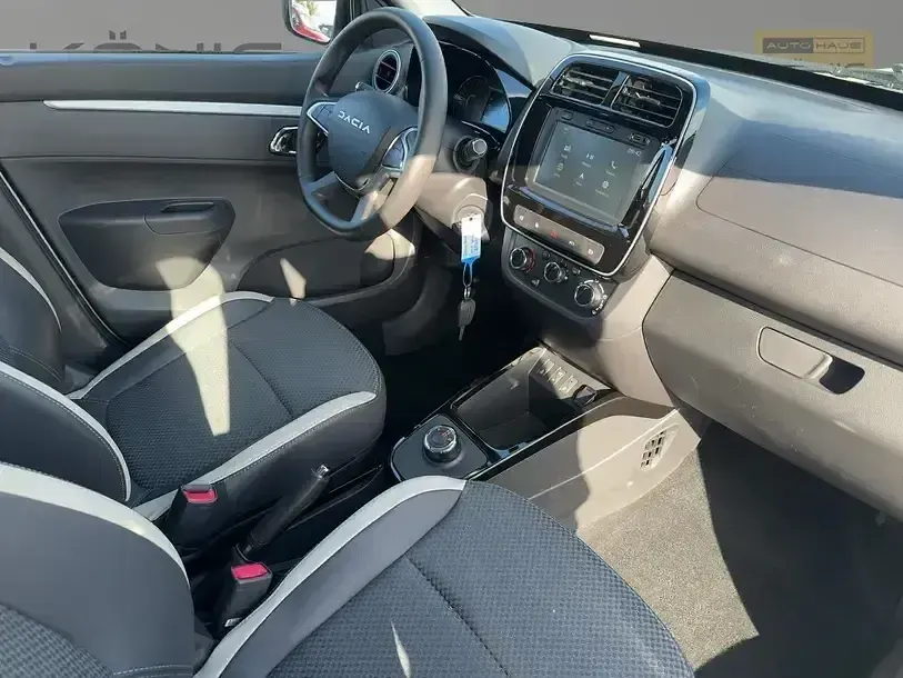 Occasion Dacia Spring Essentiel 33 kW (45 ch) 2023 Gris Citadine