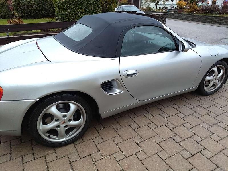 Gebraucht Porsche 986 Boxster 220 PS (161 kW) 2000 Silber Cabrio