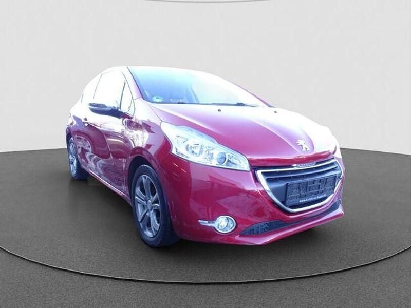 Gebraucht Peugeot 208 Allure 82 PS (60 kW) 2014 Andere Kleinwagen