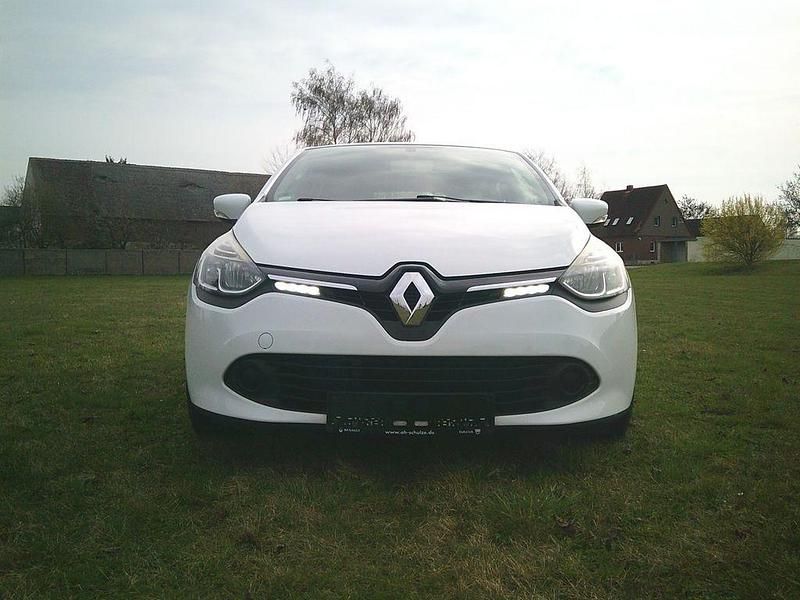 Gebraucht Renault Clio IV Dynamique 90 PS (66 kW) 2013 Weiß Limousine