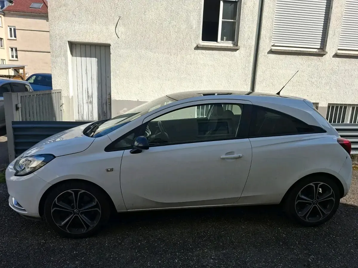 Gebraucht Opel Corsa 150 PS (110 kW) 2015 Weiß Kleinwagen