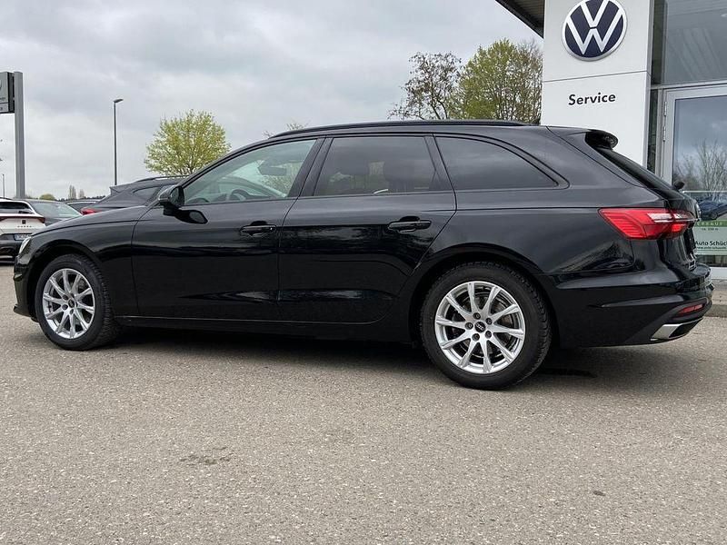 Gebraucht Audi A4 150 PS (110 kW) 2022 Schwarz Kombi