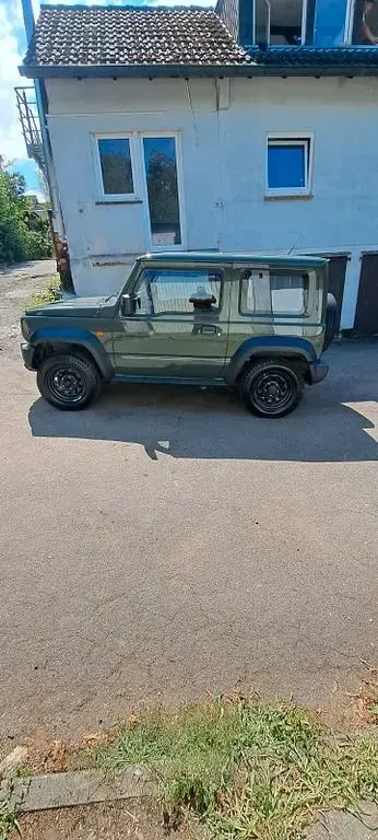 Gebraucht Suzuki Jimny 101 PS (74 kW) 2021 Grün SUV