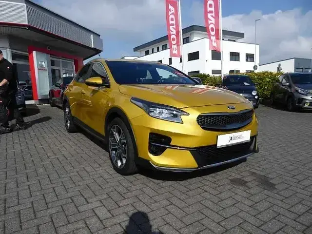 Gebraucht Kia XCeed Xdition 140 PS (102 kW) 2021 Quantumgelb SUV