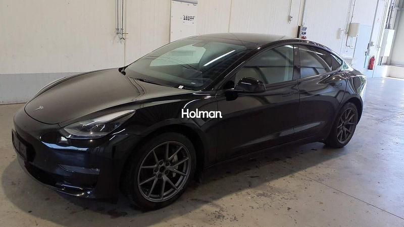 Schwarz Gebraucht 2021 Tesla Model 3 Long Range Limousine | 24.936 € (Fairer Preis) - Bild 1/4