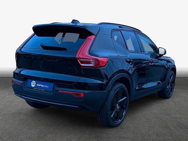 Gebraucht Volvo XC40 Plus 197 PS (144 kW) 2025 Onyx schwarzmetallic SUV