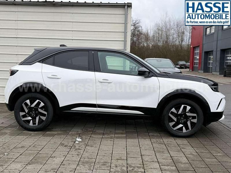 Neu Opel Mokka 145 PS (106 kW) 2025 Arktis weiß uni / schwa... SUV